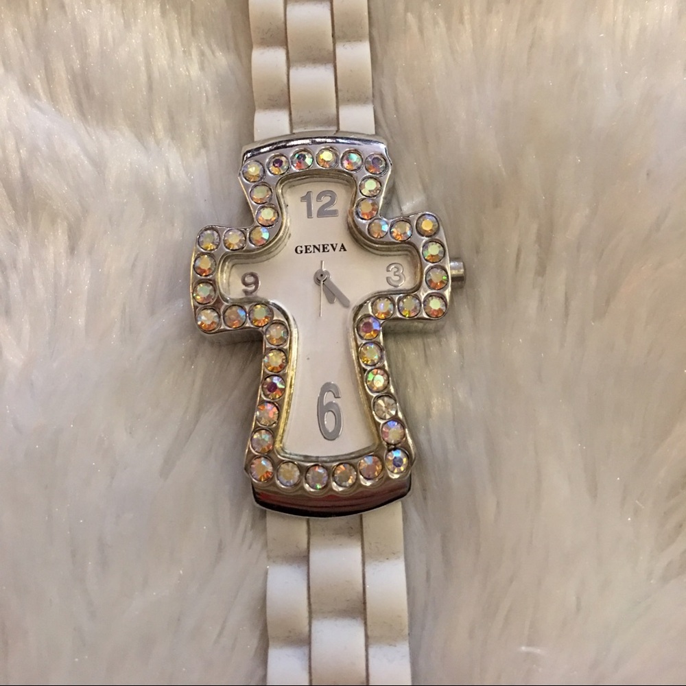 Geneva crystal silicone white cross watch - Picture 3 of 4